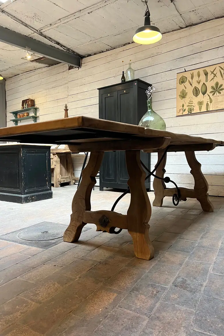 Ancienne table de réfectoire à rallonges d’origine Espagnole
