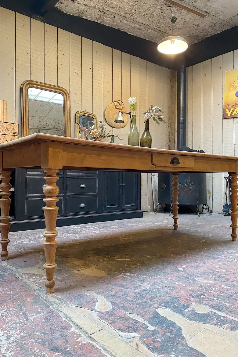 Ancienne table d'estaminet en merisier Début XXème