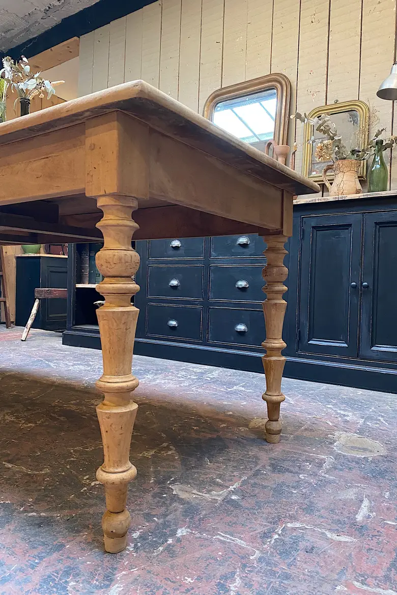 Ancienne table d'estaminet en merisier Début XXème