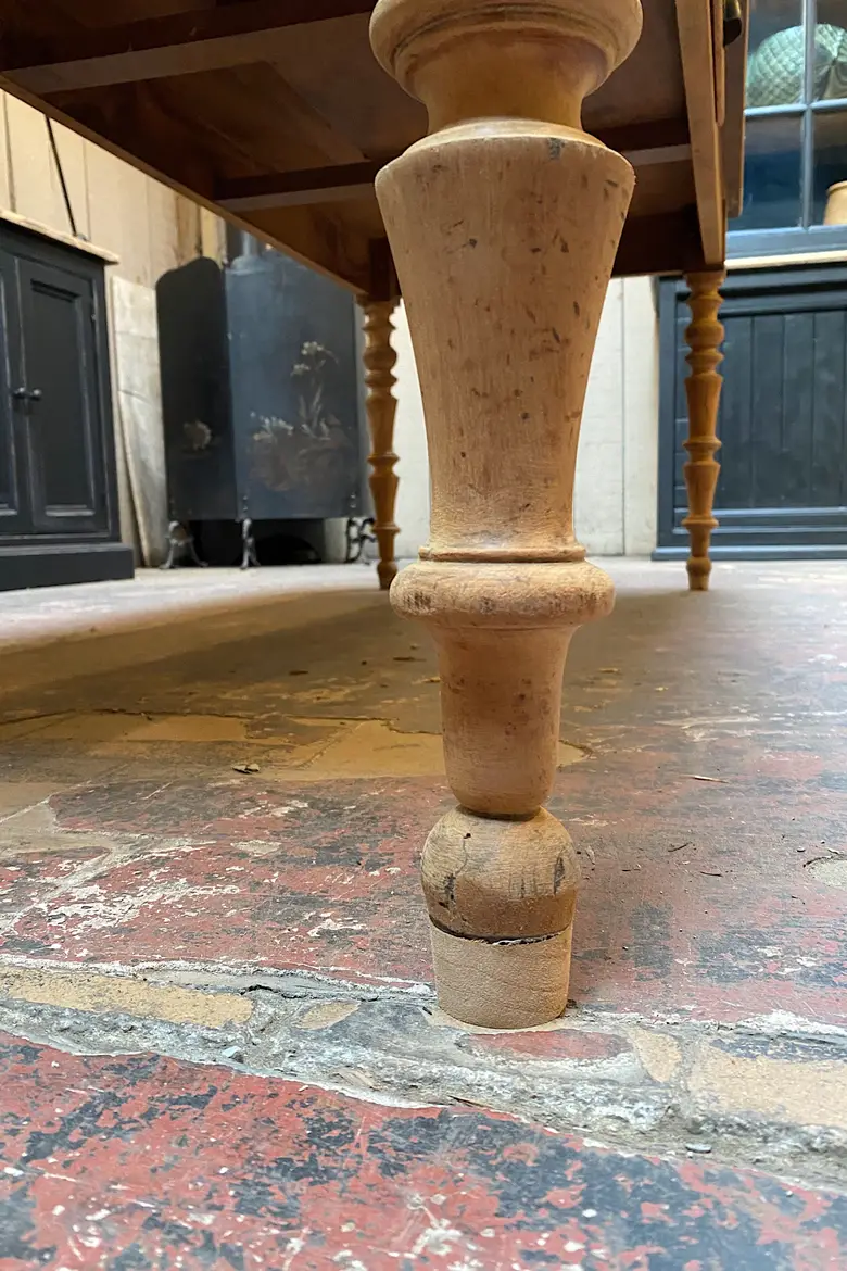 Ancienne table d'estaminet en merisier Début XXème