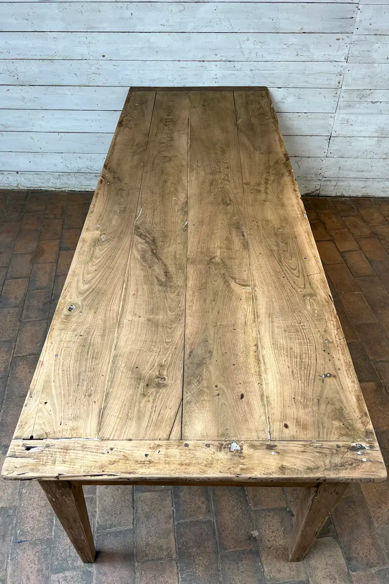 Ancienne table en châtaignier – Début XXe siècle