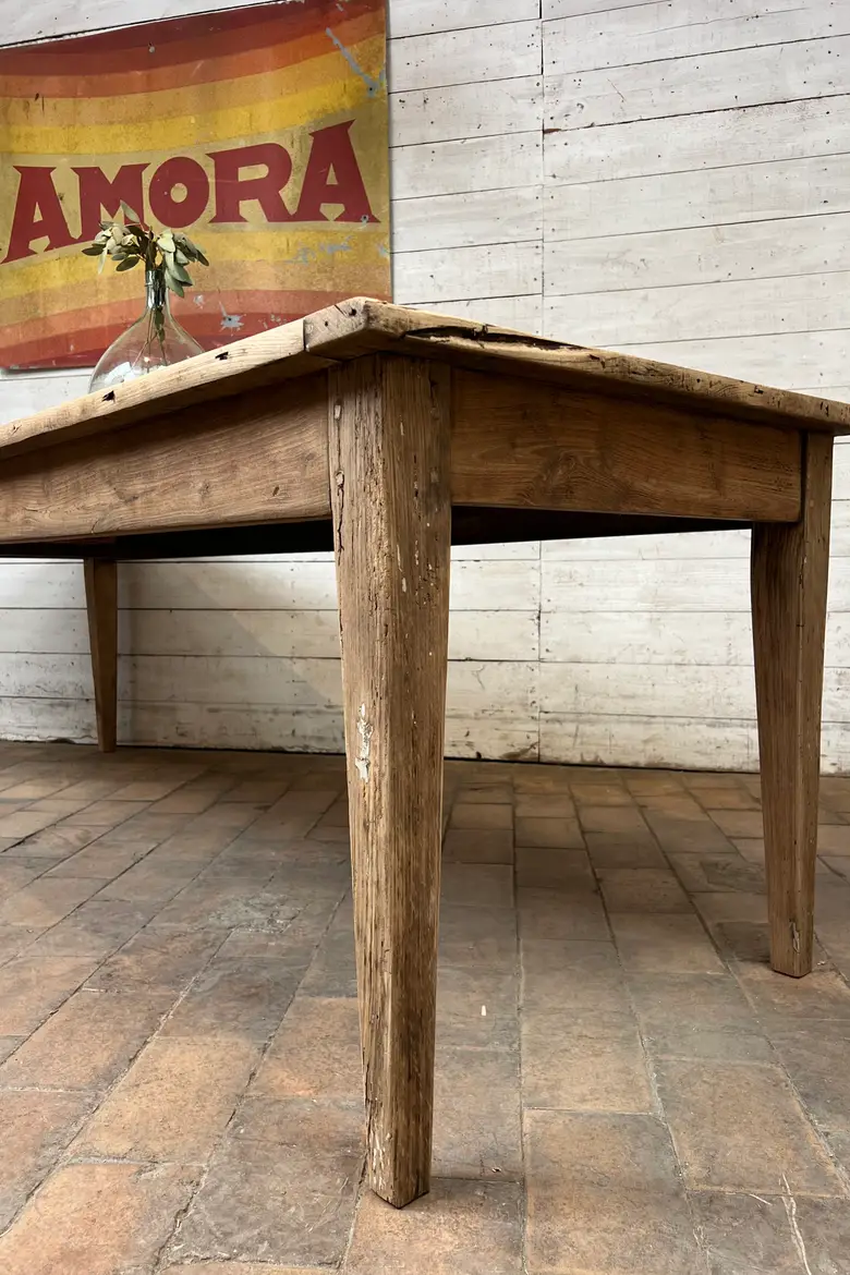 Ancienne table en châtaignier – Début XXe siècle