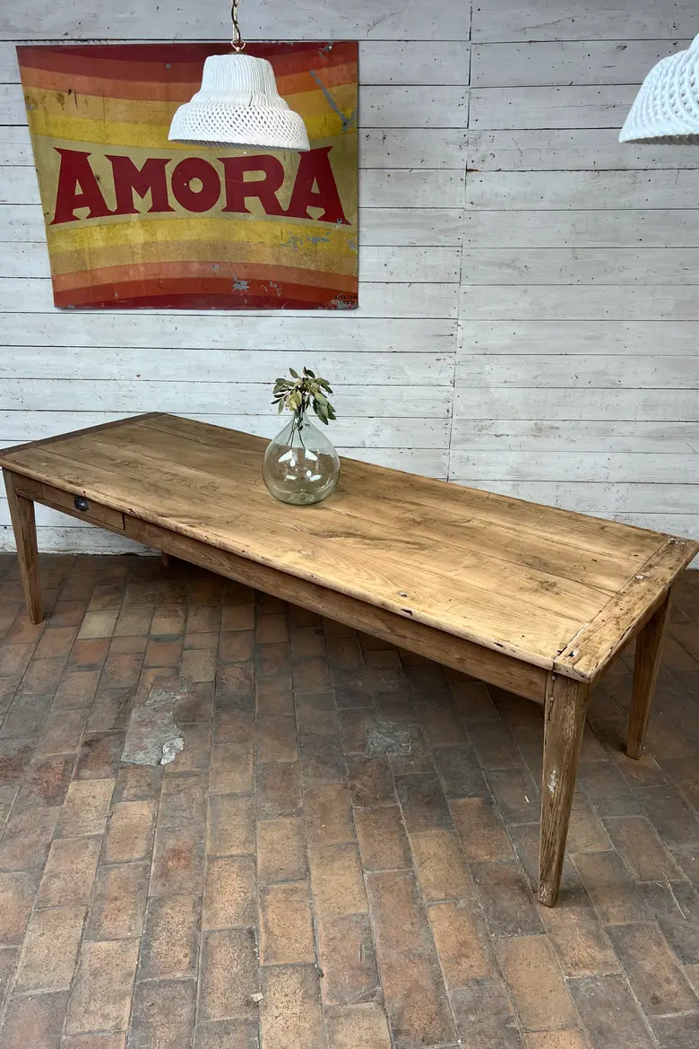 Ancienne table en châtaignier – Début XXe siècle