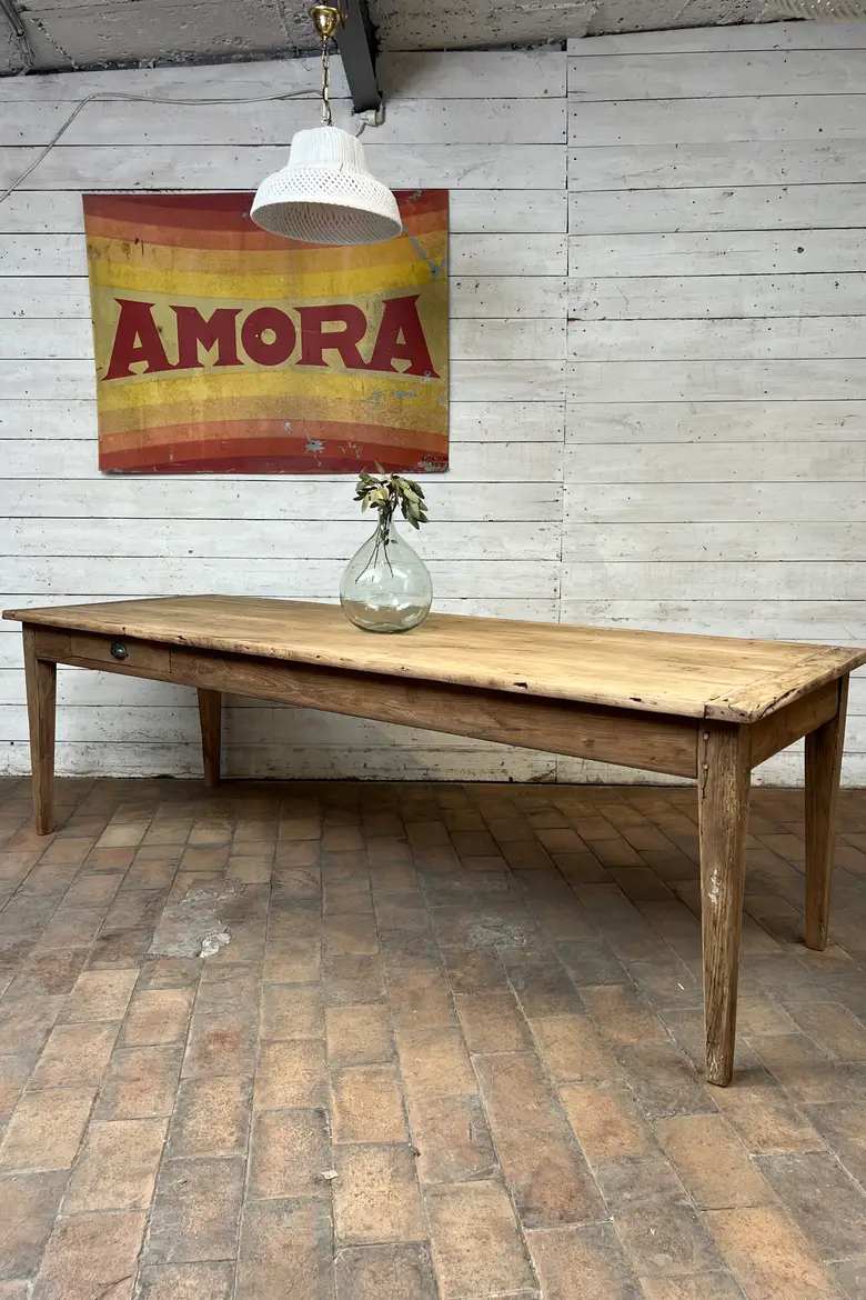 Ancienne table en châtaignier – Début XXe siècle