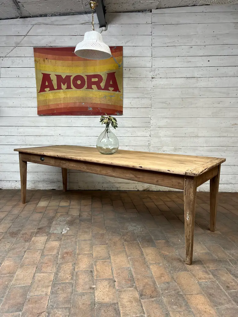 Ancienne table en châtaignier – Début XXe siècle