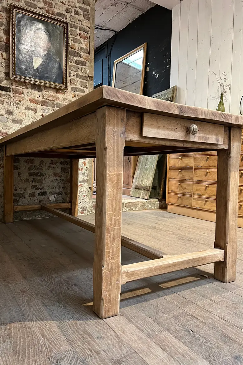 Ancienne table en chêne Années 50