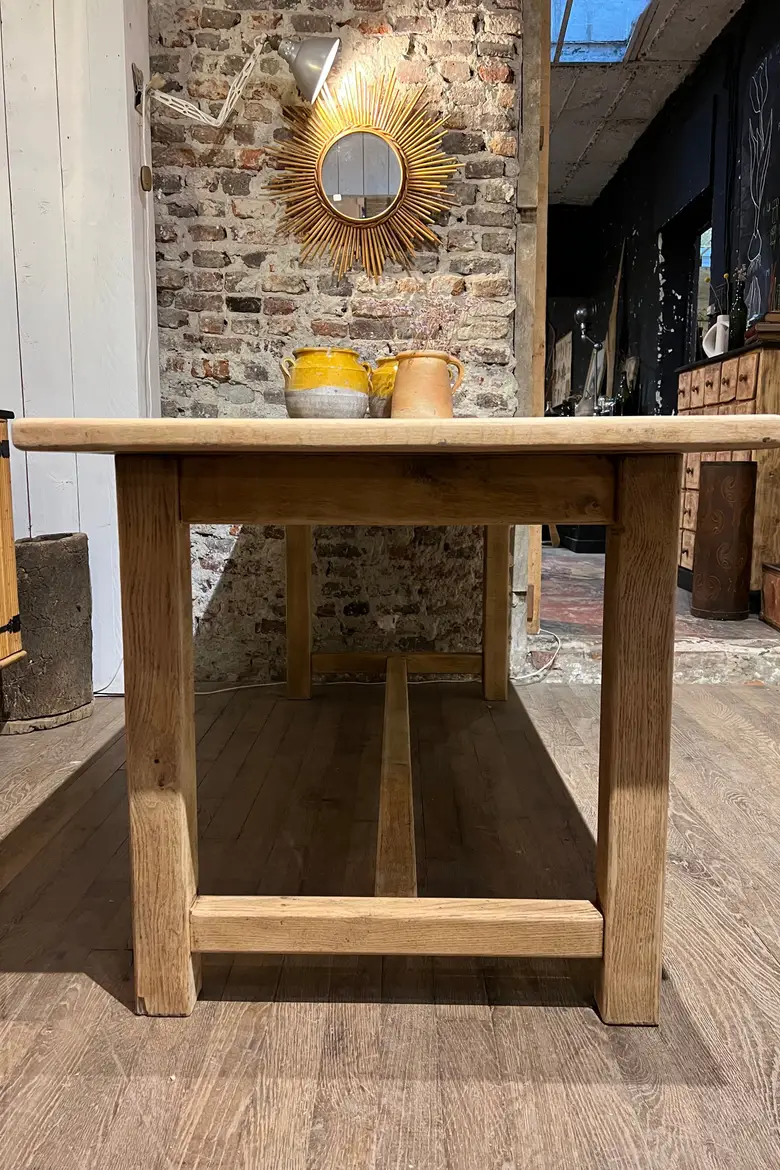 Ancienne table en chêne Années 50
