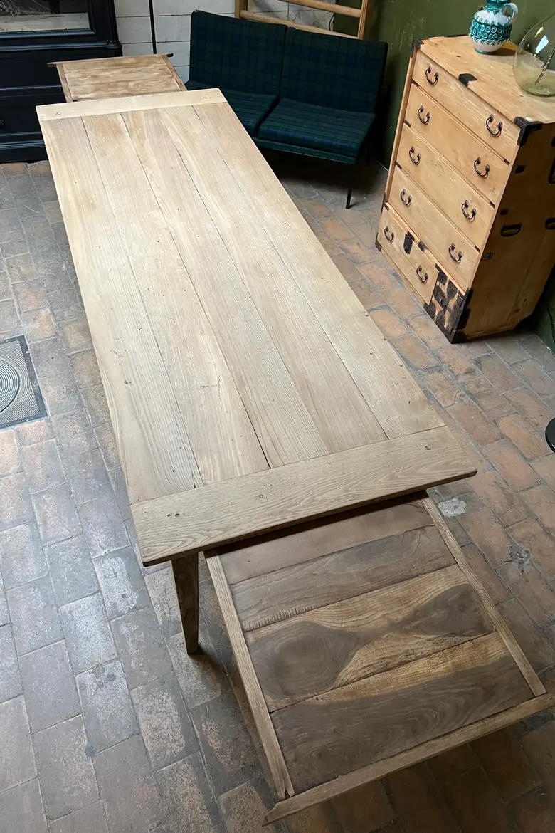 Ancienne table en chêne avec 2 rallonges Début XXème