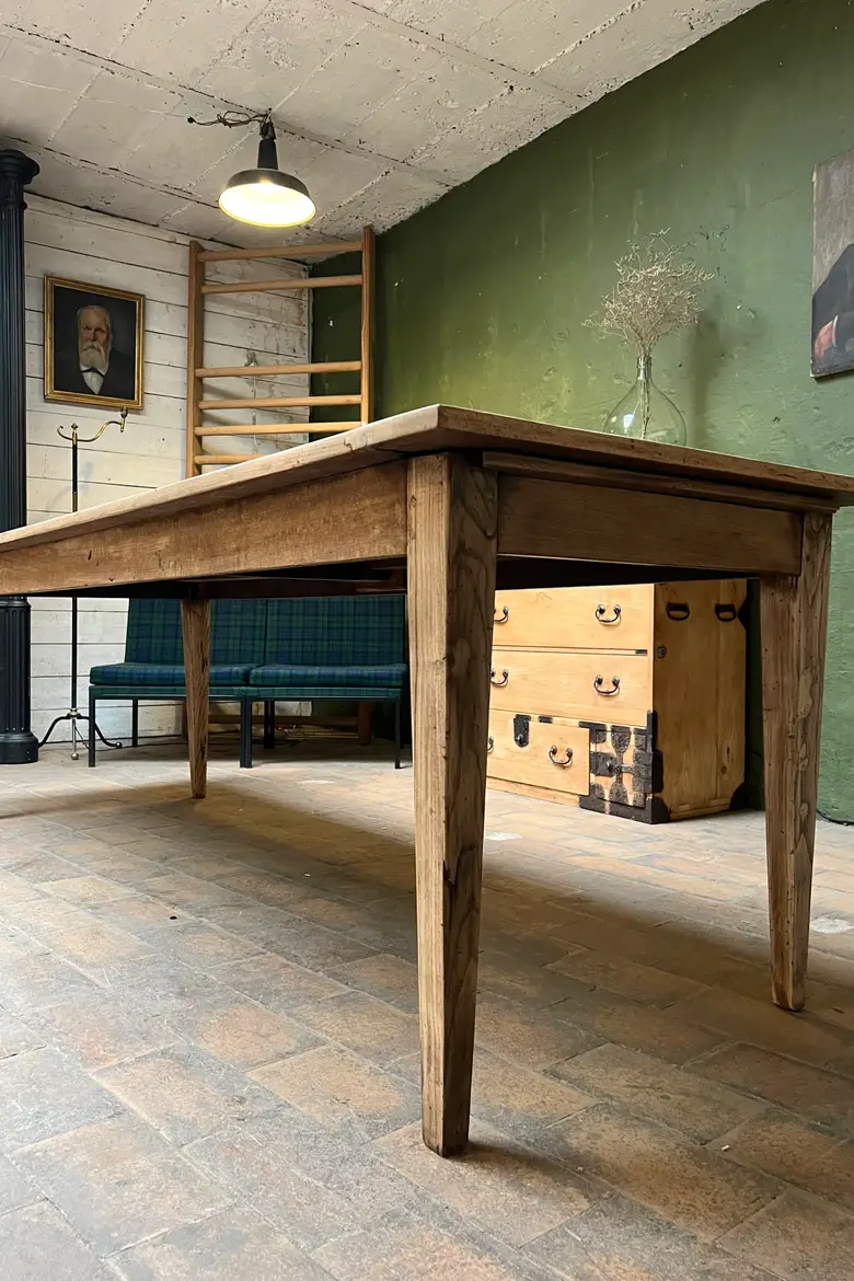 Ancienne table en chêne avec 2 rallonges Début XXème