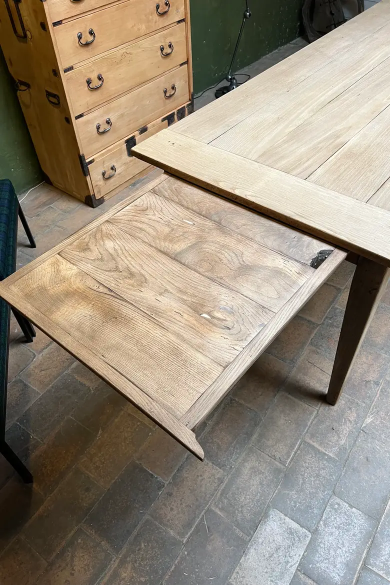 Ancienne table en chêne avec 2 rallonges Début XXème