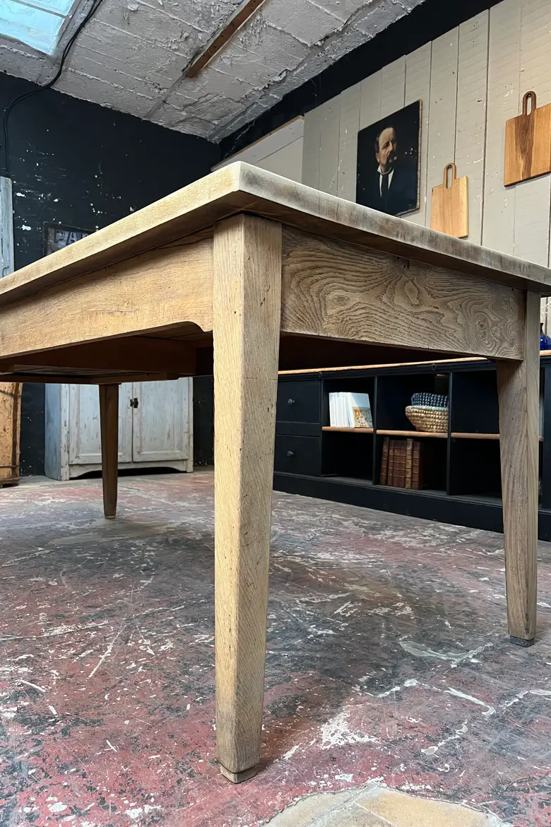 Ancienne table en chêne brut Début XXème