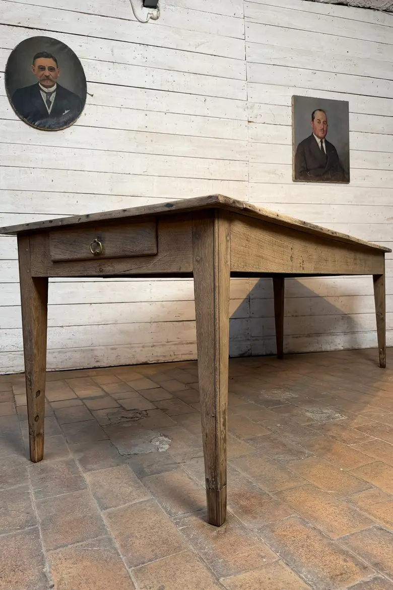 Ancienne table en chêne