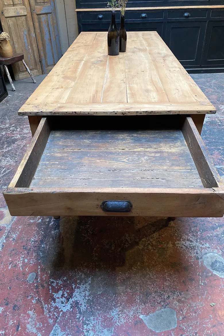 Ancienne table en merisier Début XXème