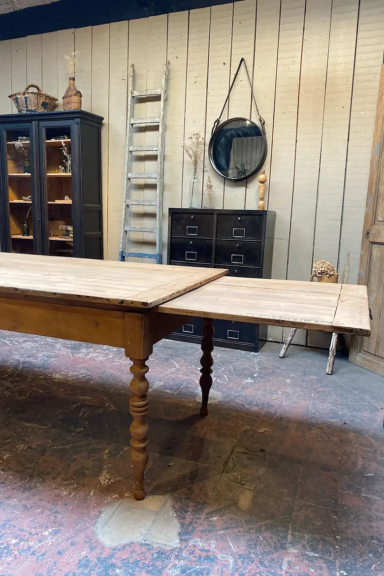 Ancienne table en merisier Début XXème