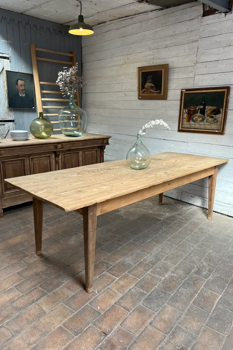 Ancienne table en sapin
