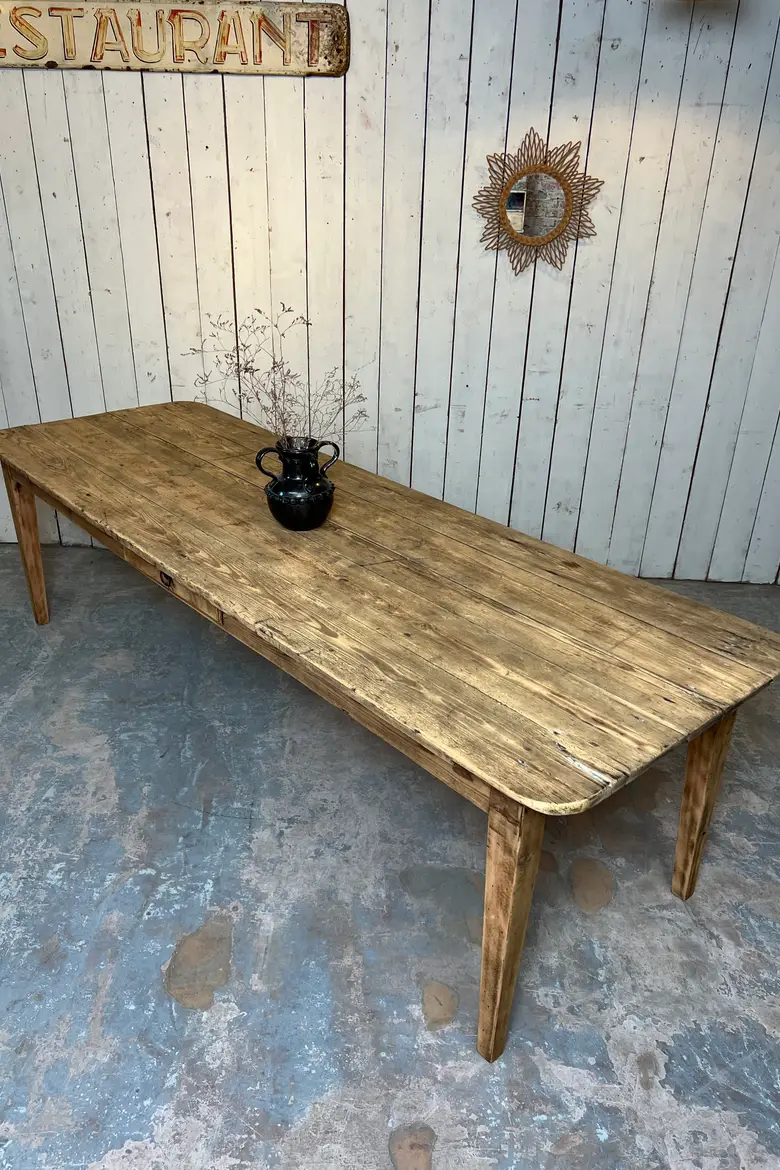 Ancienne table en sapin