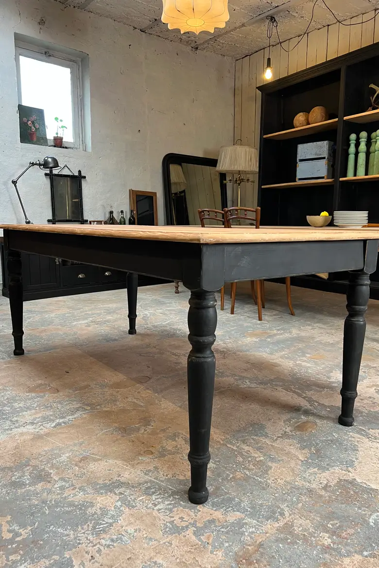 Ancienne table en sapin