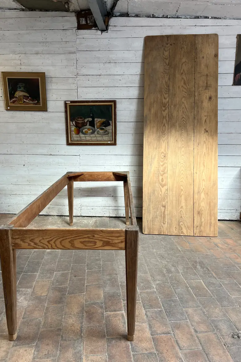Ancienne table en sapin