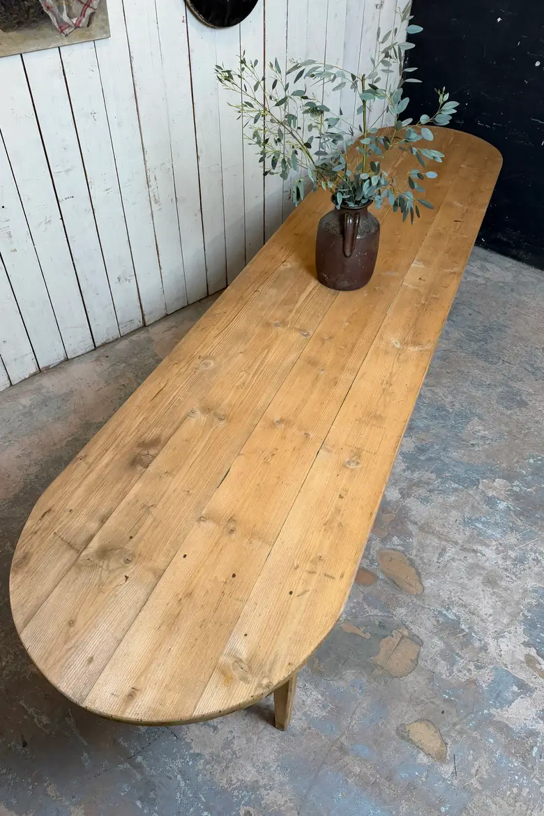 Ancienne table en sapin – début XXe