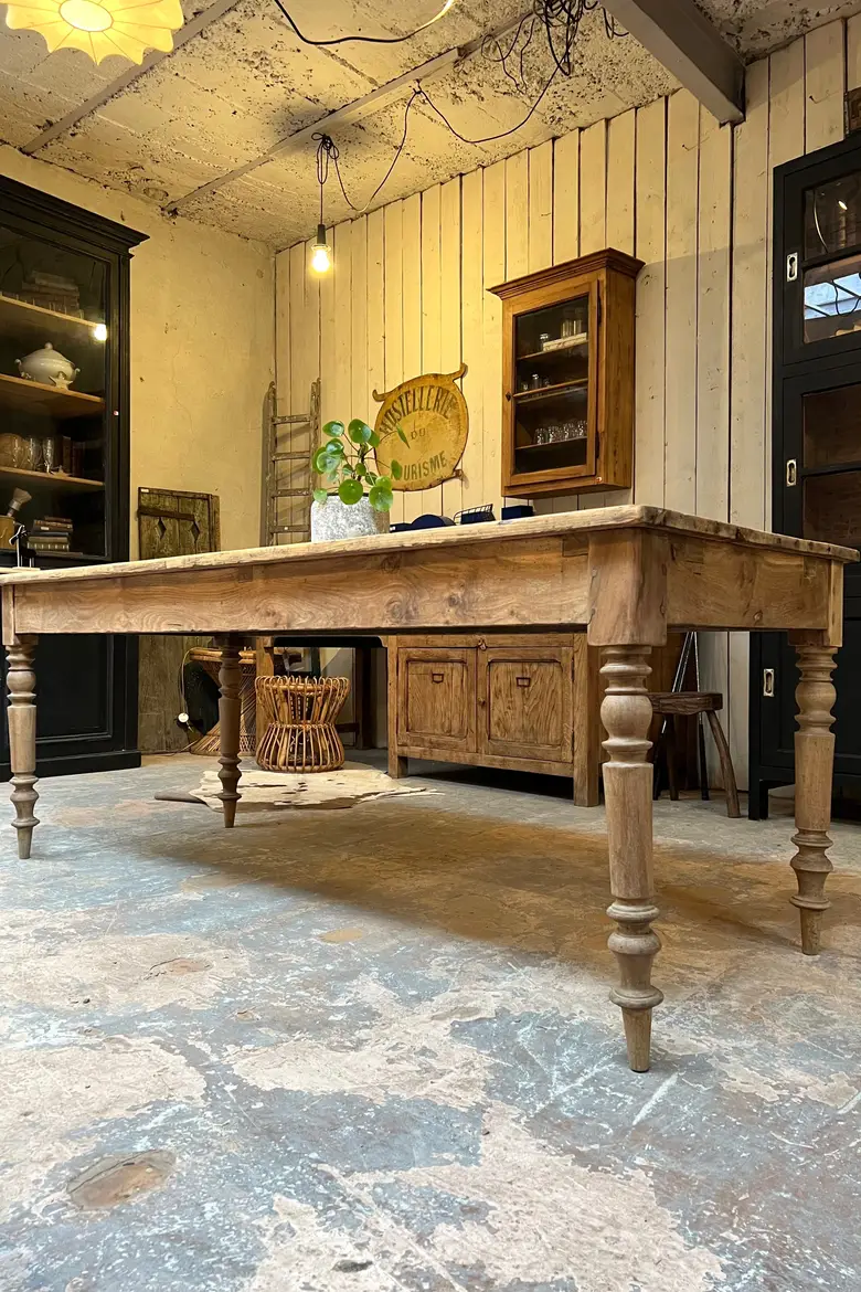 Ancienne table en sapin Début XXème