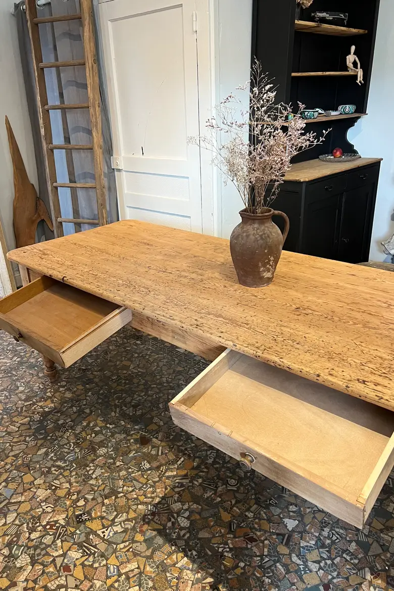 Ancienne table en sapin Début XXème
