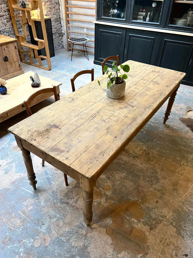 Ancienne table en sapin Début XXème