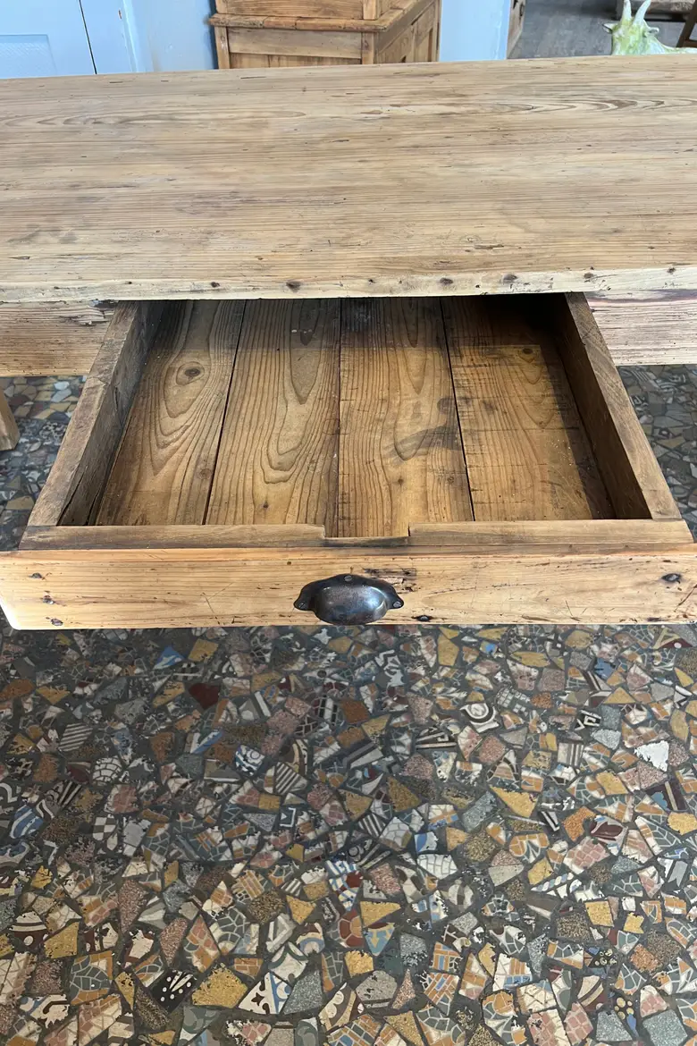 Ancienne table en sapin Début XXème