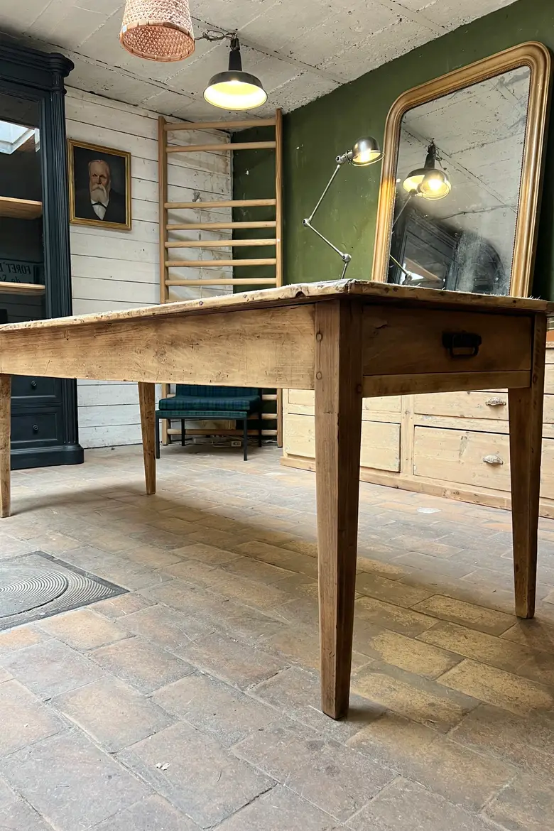 Ancienne table en sapin Début XXème