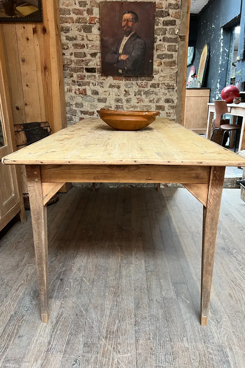 Ancienne table en sapin Début XXème