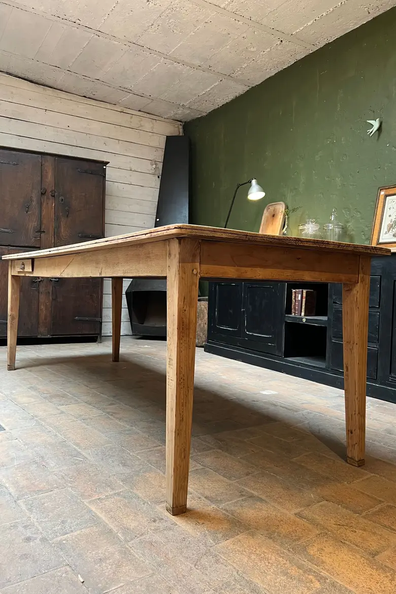 Ancienne table en sapin Début XXème
