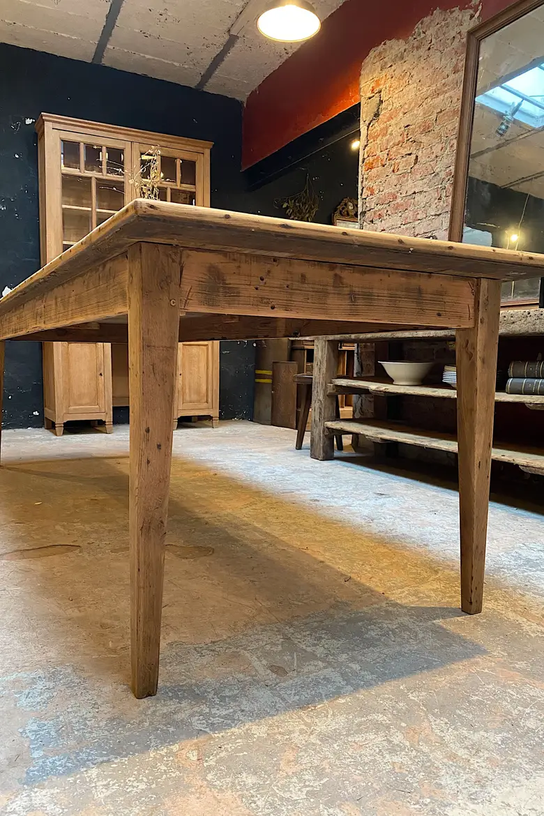 Ancienne table en sapin Début XXème
