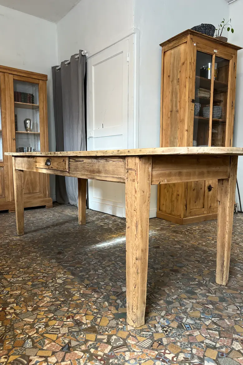 Ancienne table en sapin Début XXème