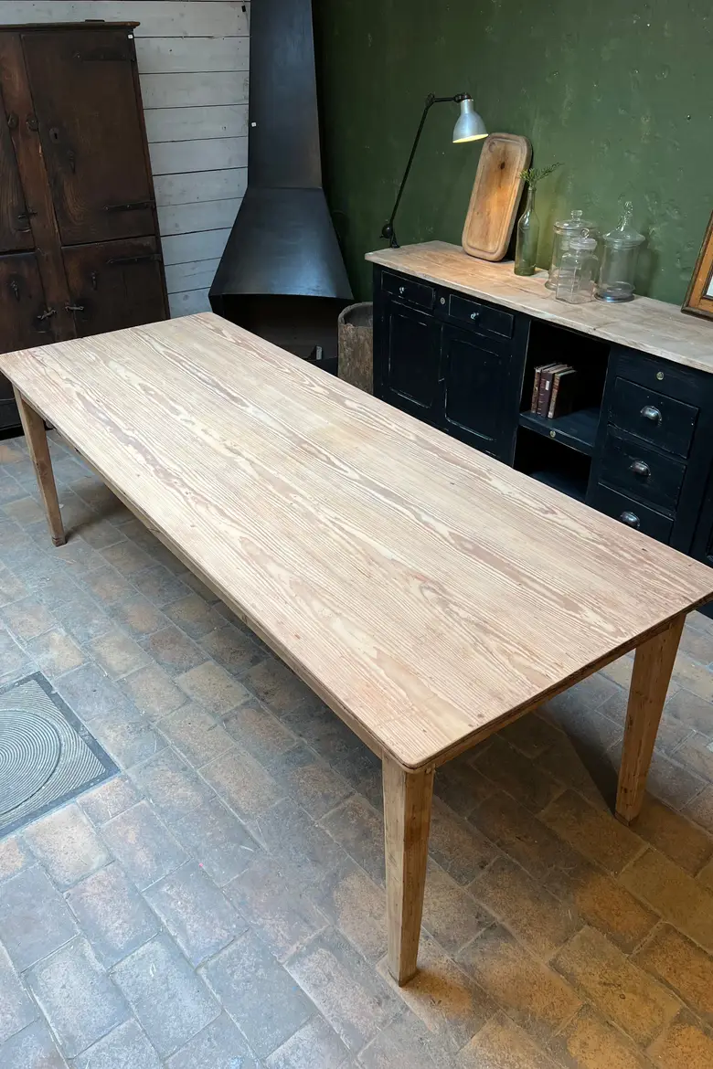 Ancienne table en sapin Début XXème