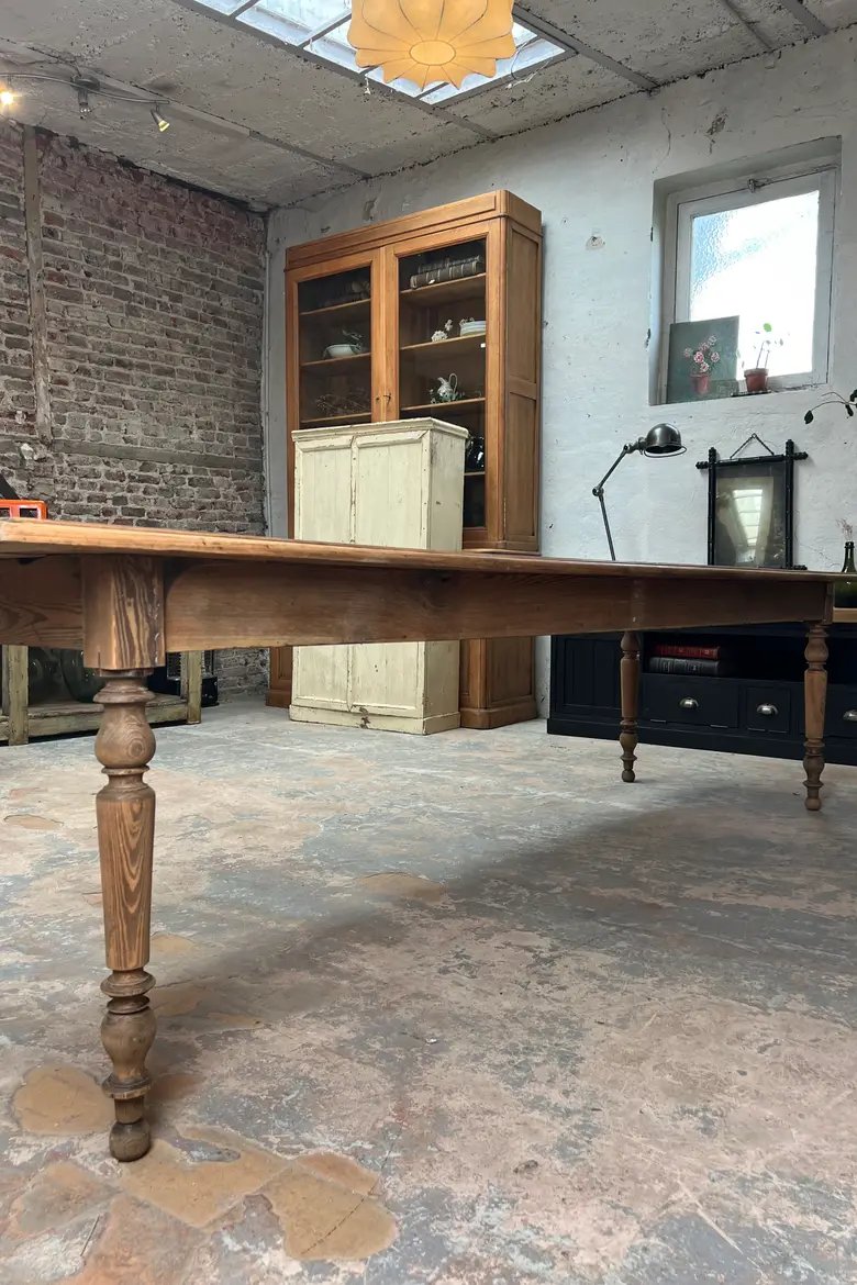 Ancienne table en sapin Début XXème