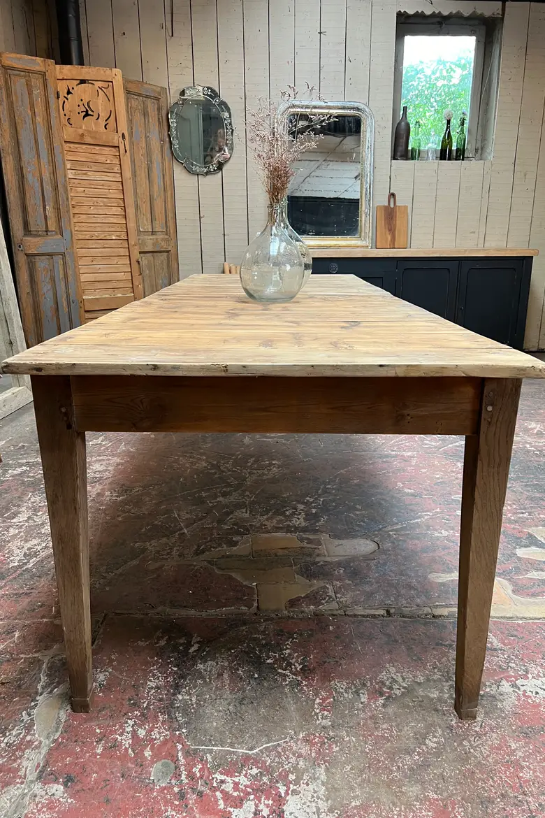 Ancienne table en sapin Début XXème