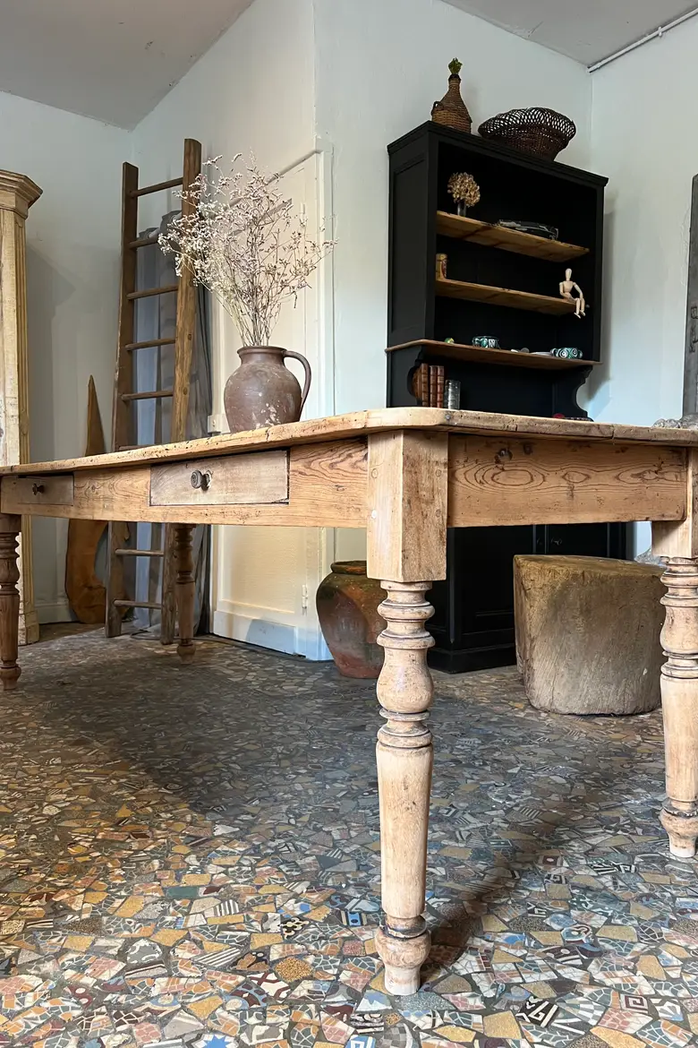 Ancienne table en sapin Début XXème