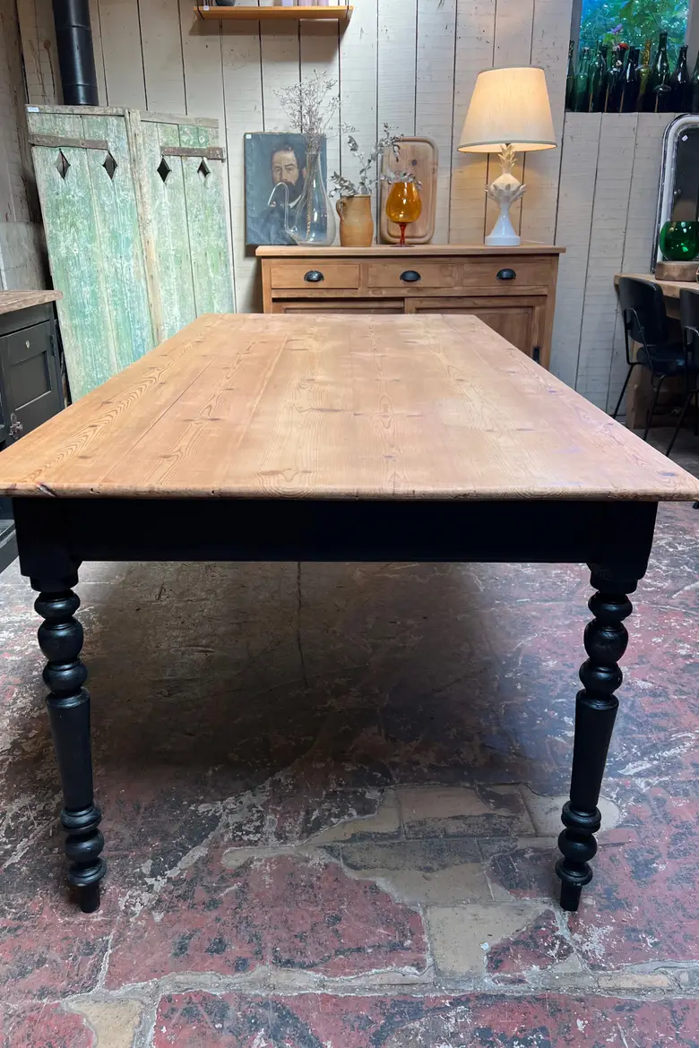 Ancienne table en sapin Début XXème