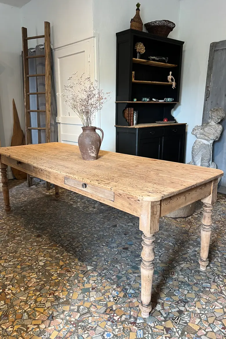 Ancienne table en sapin Début XXème