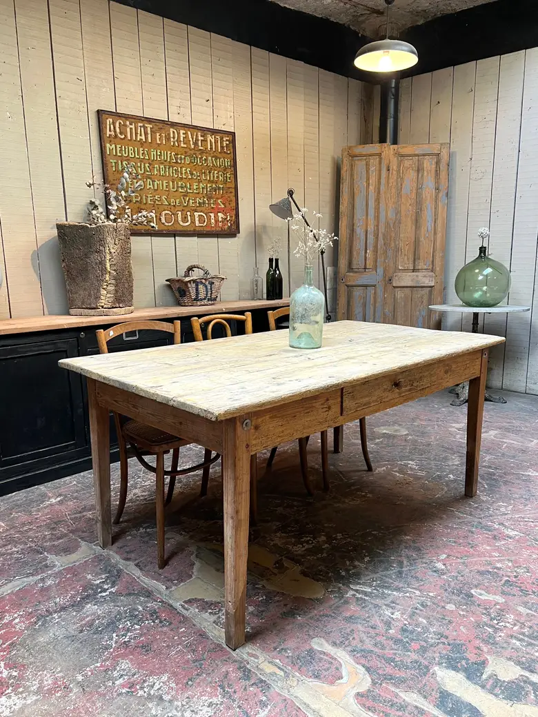 Ancienne table en sapin Début XXème