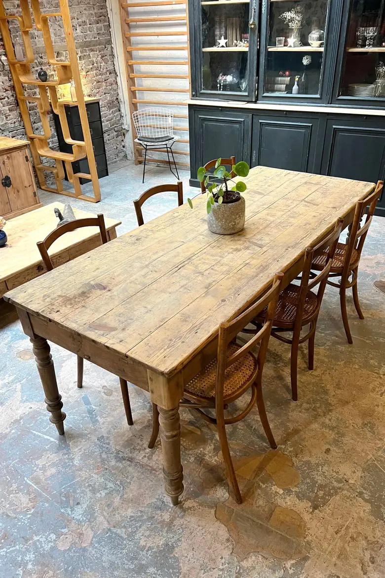 Ancienne table en sapin Début XXème