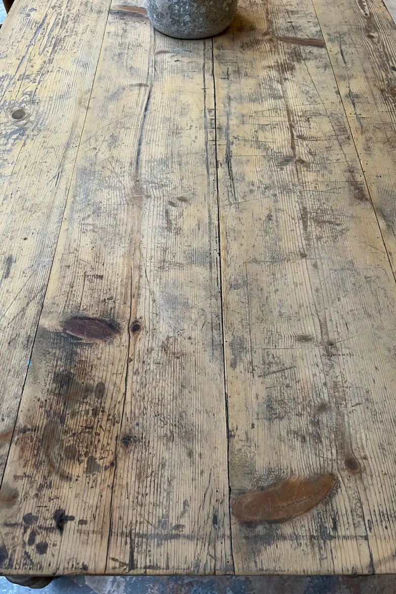 Ancienne table en sapin Début XXème