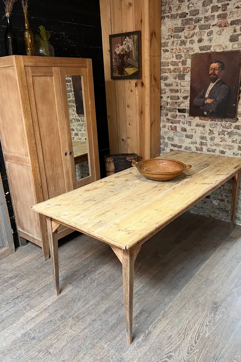 Ancienne table en sapin Début XXème