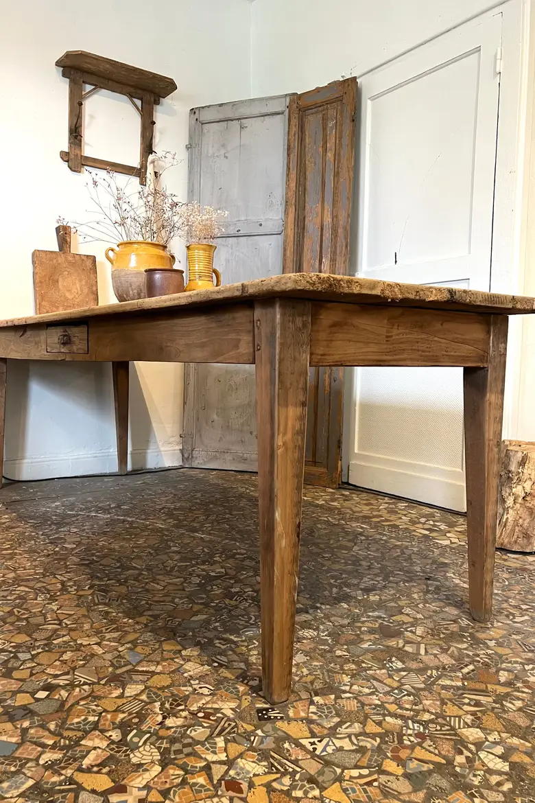 Ancienne table en sapin Début XXème