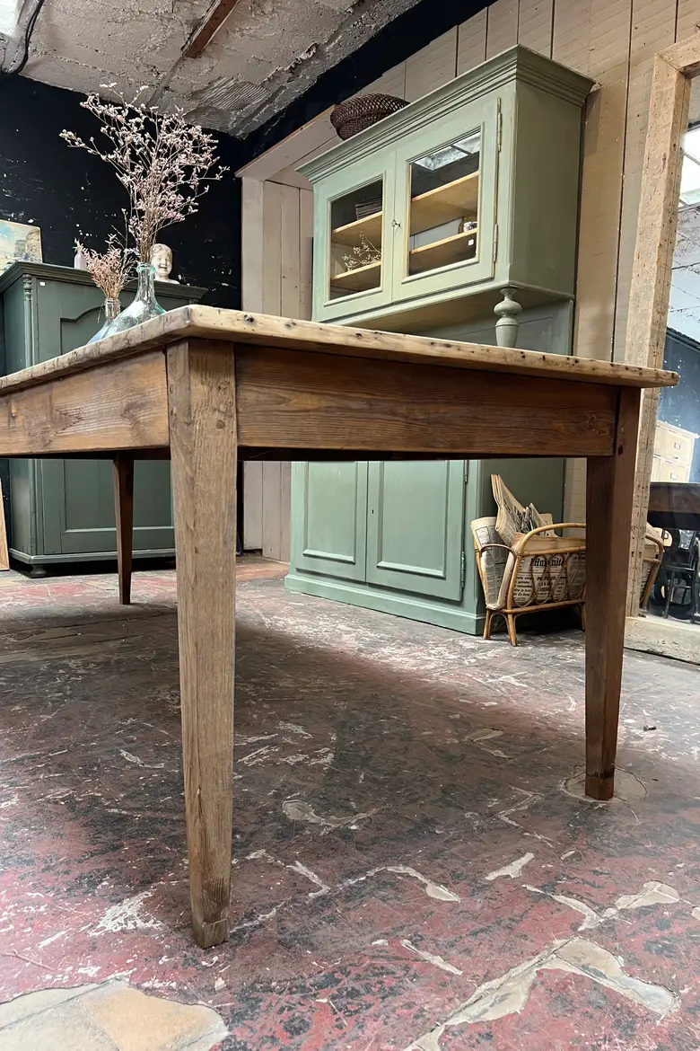Ancienne table en sapin Début XXème