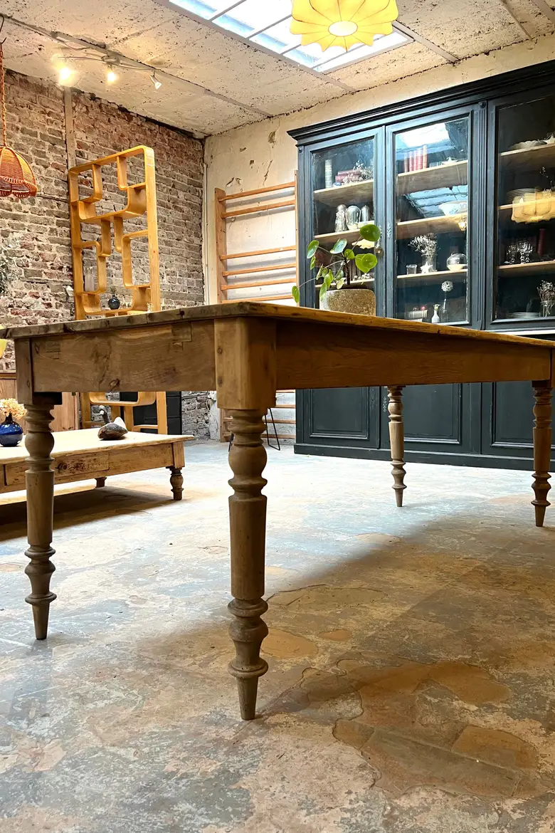 Ancienne table en sapin Début XXème