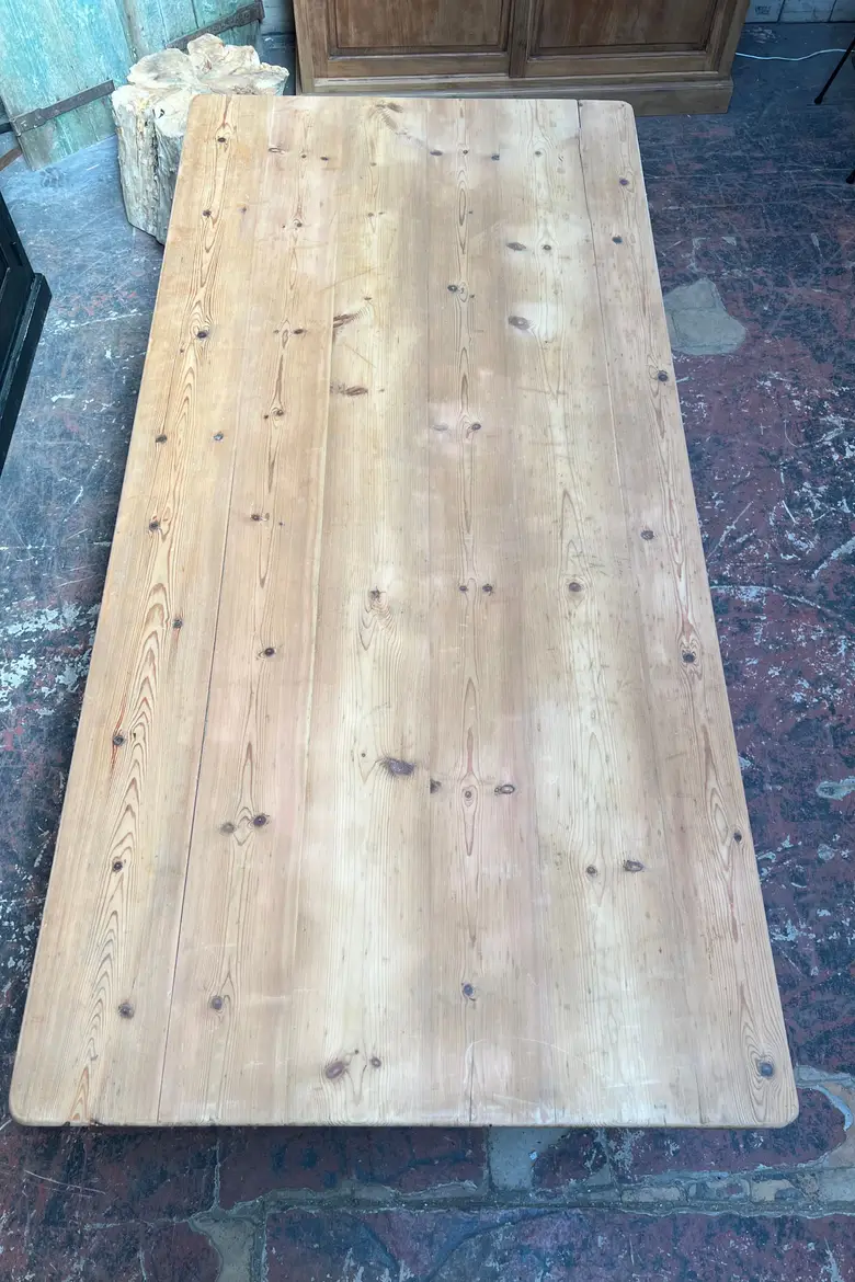 Ancienne table en sapin Début XXème