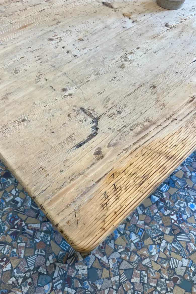 Ancienne table en sapin