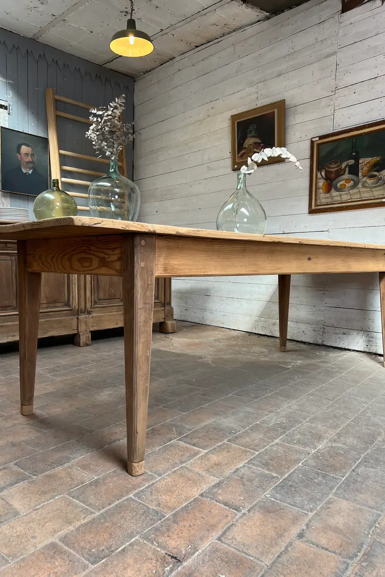 Ancienne table en sapin