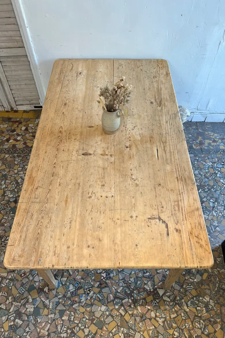 Ancienne table en sapin