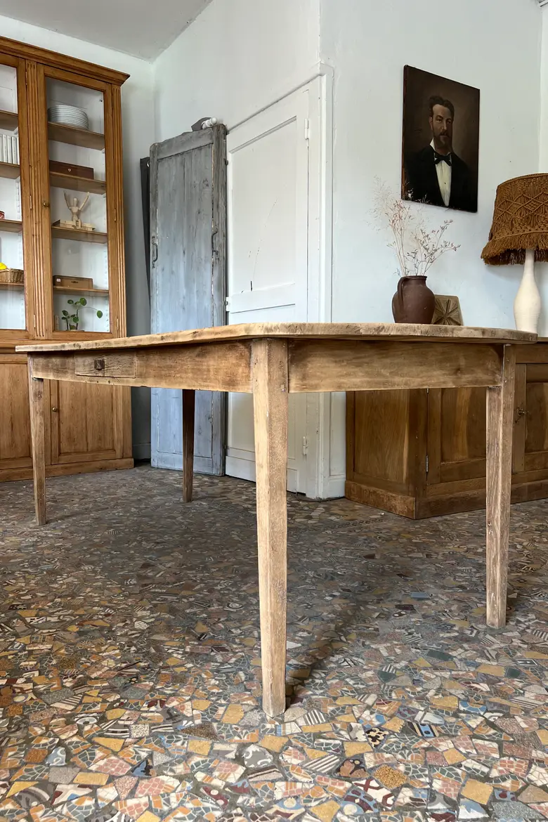 Ancienne table en tilleul Début XXème